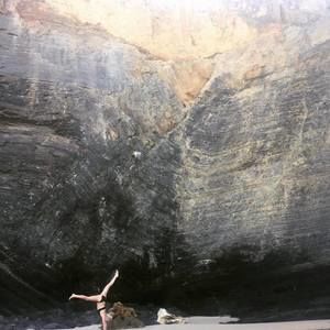 Meet your Posher, Caitlin